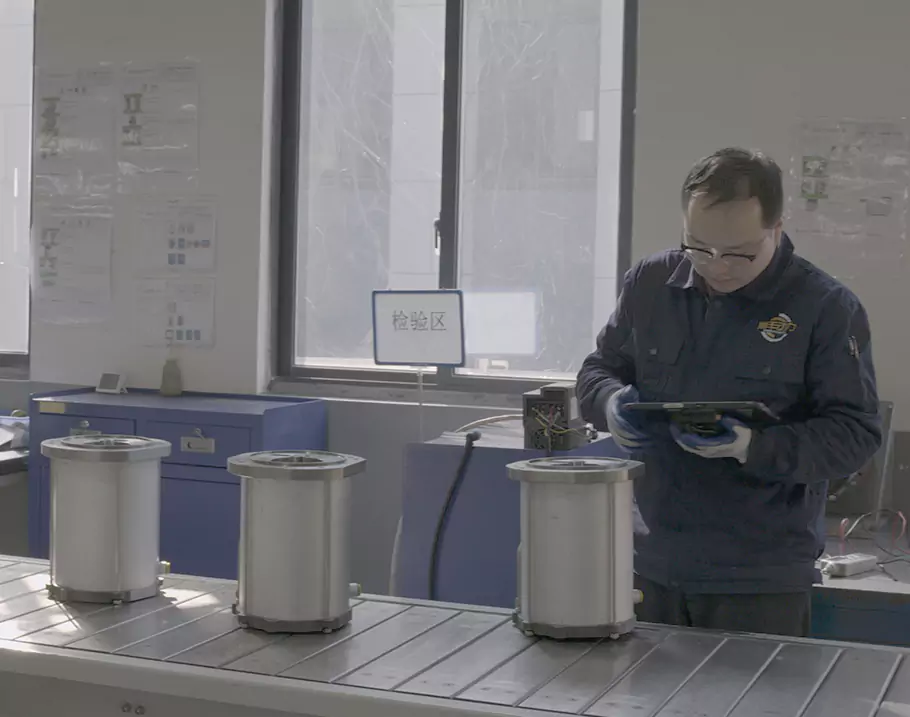 De belangrijkste drijvende kracht die het tijdperk van hoge efficiëntie en energiebesparing leidt